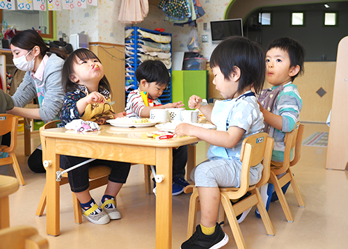 幼稚園 保育園　給食